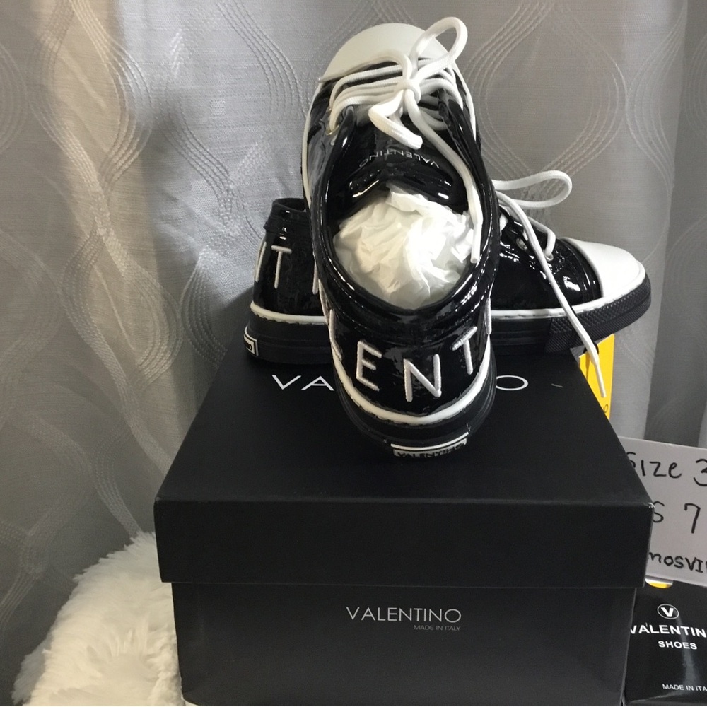 Valentino Black Patent and White Toe Cap Low-Top Sneakers - Picture 10 of 11
